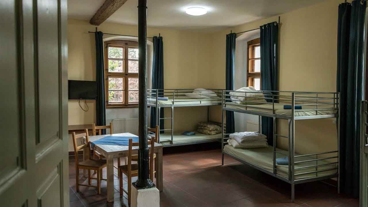Room for students in the manor house